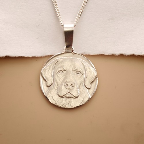 Labrador graviert