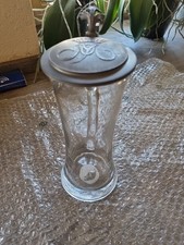 Bierkrug mit Zinndeckel