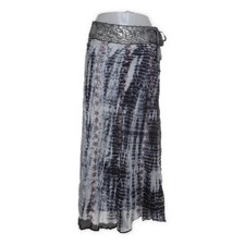 Virmani, Maxirock, Größe