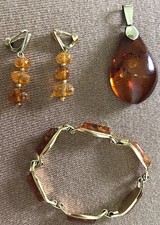 Bernstein Set Armband 17,5 cm, Ohrringe 4 cm, Anhänger 5,5 cm 