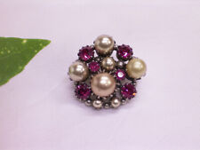 BROSCHE: GLASPERLEN & STRASS-/GLASSTEINE: ROT: 1980er JAHRE