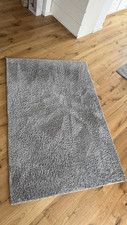 Gemütlicher grauer Teppich IKEA 133x195cm