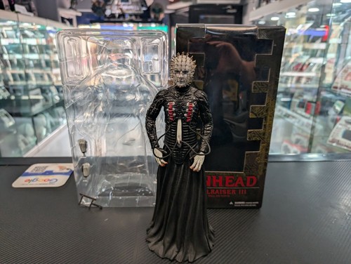 Mezco hellraiser iii hell - mezco,