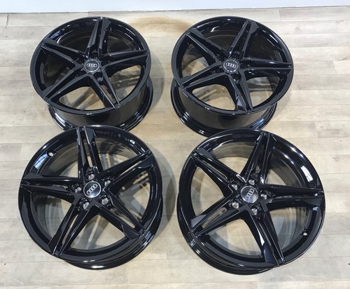 Original audi s4 b9 - s4, 8w