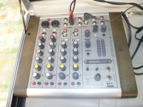 Soundcraft compact analog - compact,