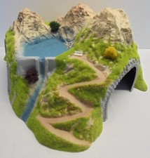 Hersteller ? Ecktunnel mit See