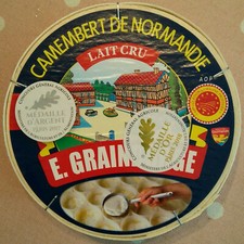 Camembert de Normandie AOP -