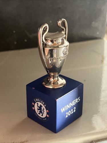 Uefa champions league pokal - league,