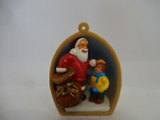 Weihnachts Figur / Nikolaus in der Wallnuß ( Christbaumanhänger )