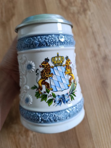 Bierkrug alt mit relief - relief,, und