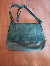 Grüne Jost- Hantasche mit vielen Innenfächern und verstellbarem Tragegurt