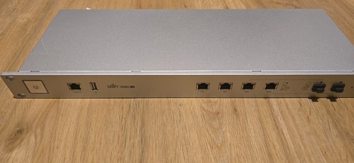 Ubiquiti unifi usg pro - ubiquiti,