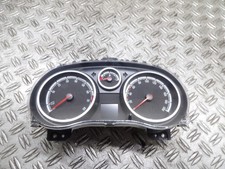 Opel Corsa D Tacho 1303304B Kombiinstrument Bj.2014