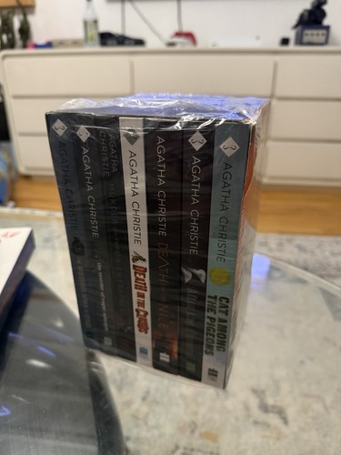 Agatha christie introducing - agatha,
