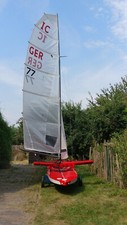 Segelboot - Skiff - IC mit Spinnaker