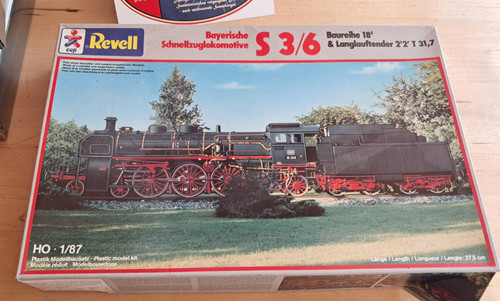 Vintage revell 87 dampflok - 1:87,