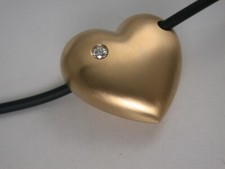 Toller großer Herz Anhänger an Kautschukschnur von Bunz Gelbgold 750  Brillant