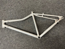 NEU italienischer 28"/700C Aluminium UNI-Rahmen Felgenbremsen unlackiert