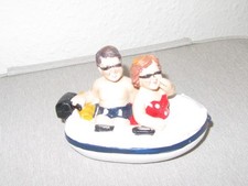 BOUTIQUEWARE Schlauchboot mit Pärchen Sommer Deko Badezimmer