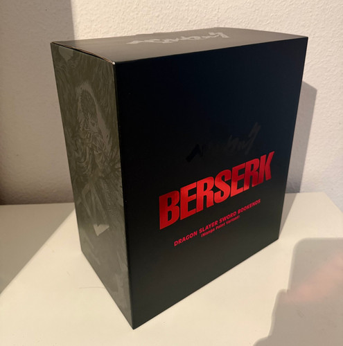 Dark horse berserk dragon - dark,
