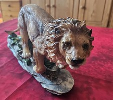 Super grosse Löwenfigur aus