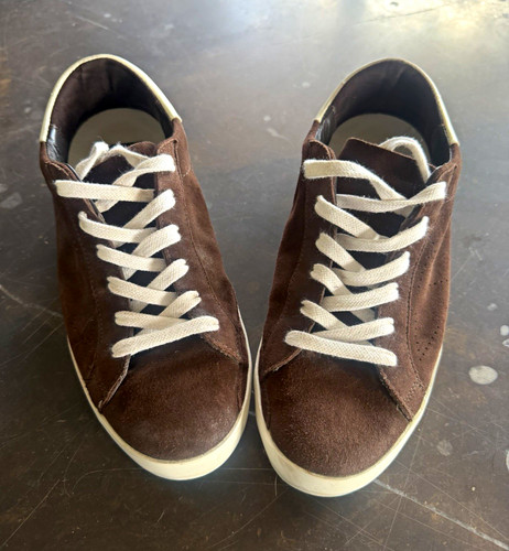Golden goose deluxe brand - goose,
