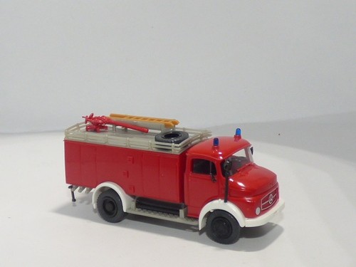 Preiser mercedes benz - 1:87,