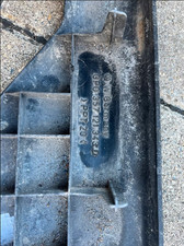 Passat 35i VR 6 Abdeckung Träger 357 121 343