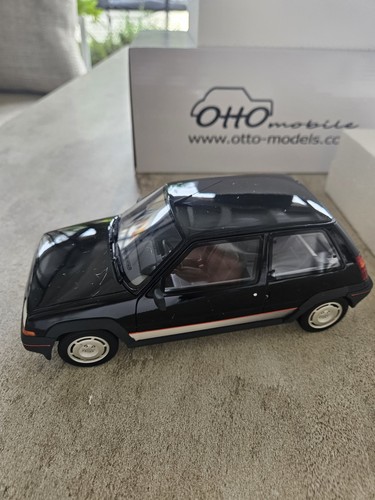 Otto ottomobile renault - 1:18,