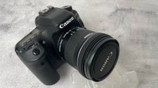 Canon EOS 80D DSLR mit EF-S