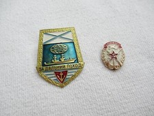 SOWJETUNION 2x ABZEICHEN