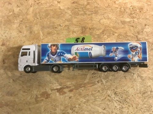Werbetrucks danone - 1:87,,