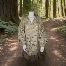 Jacke  mit Kapuze Beige Wolle Gehäkelt ca. Größe 42/44/46 Unikat 