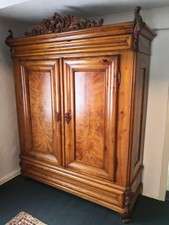 Antiker Barock Kleiderschrank