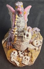 Drachen Statue Lila mit Totenköpfe 6cm
