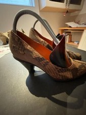 SANDRO VICARI Schuhe. Aus