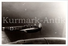 E203 Foto Wehrmacht Archiv Repro Luftwaffe Flugzeug Me110 NJG Emblem im Flug