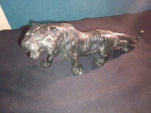 Metall figur skulptur - metall,