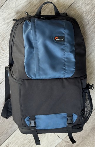 Used very good lowepro - used:very,