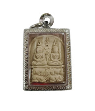 Magisches Amulett Vier Edle