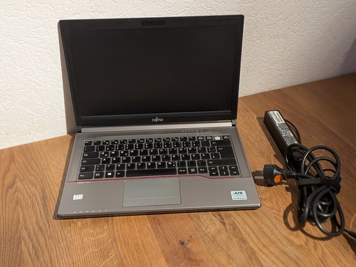 Fujitsu lifebook e746 - fujitsu,
