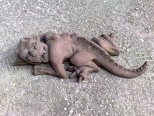 Drache Echse Gargoyle Haus Wächter hängen aus Kunst Sandstein im Antik Look H 34