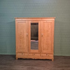 27055 Schrank Kleiderschrank