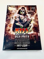 KISS BOOK - DESTROYS MADISON SQUARE GARDEN - 1977-2019 - RARE - Collectors Item