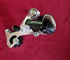 Shimano 200GS RD-M200