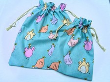 Set  (2) genähte Stoffbeutel