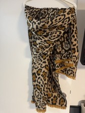 Schal Zara Sehr Gut Leo