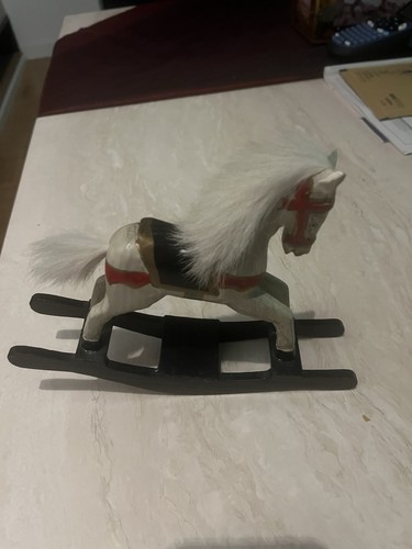 Vintage miniatur schaukelpferd - vintage,