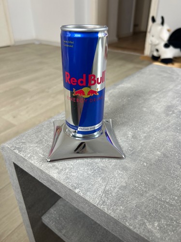 Red bull dose dekorativem - red,