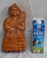 B15 Alte Backform Puddingform Keramik ? Steingut ? 1980-50er Bäuerin Frau Korn